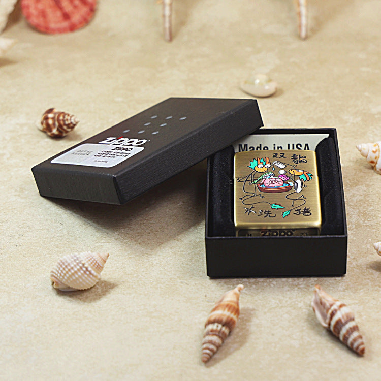 Zippo Textured Smoked Bronze 'Two Dragons Washing a Pig' - DS130
