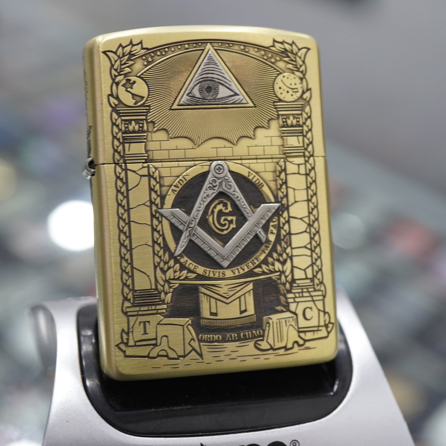 Zippo Heavy-duty Vintage Bronze 'Masonic All-Seeing Eye' - CC11