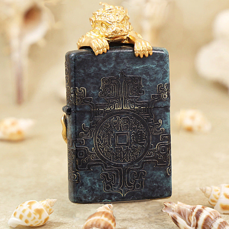 Zippo Vintage Green Patina 'Pixiu Emblem' - DS147