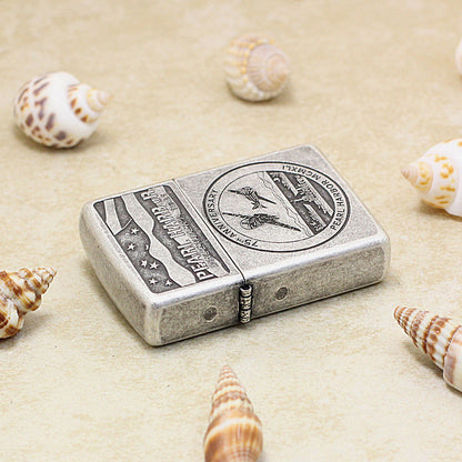 Zippo Vintage Argent Pearl Harbor 75th Anniversary - 205-DS93