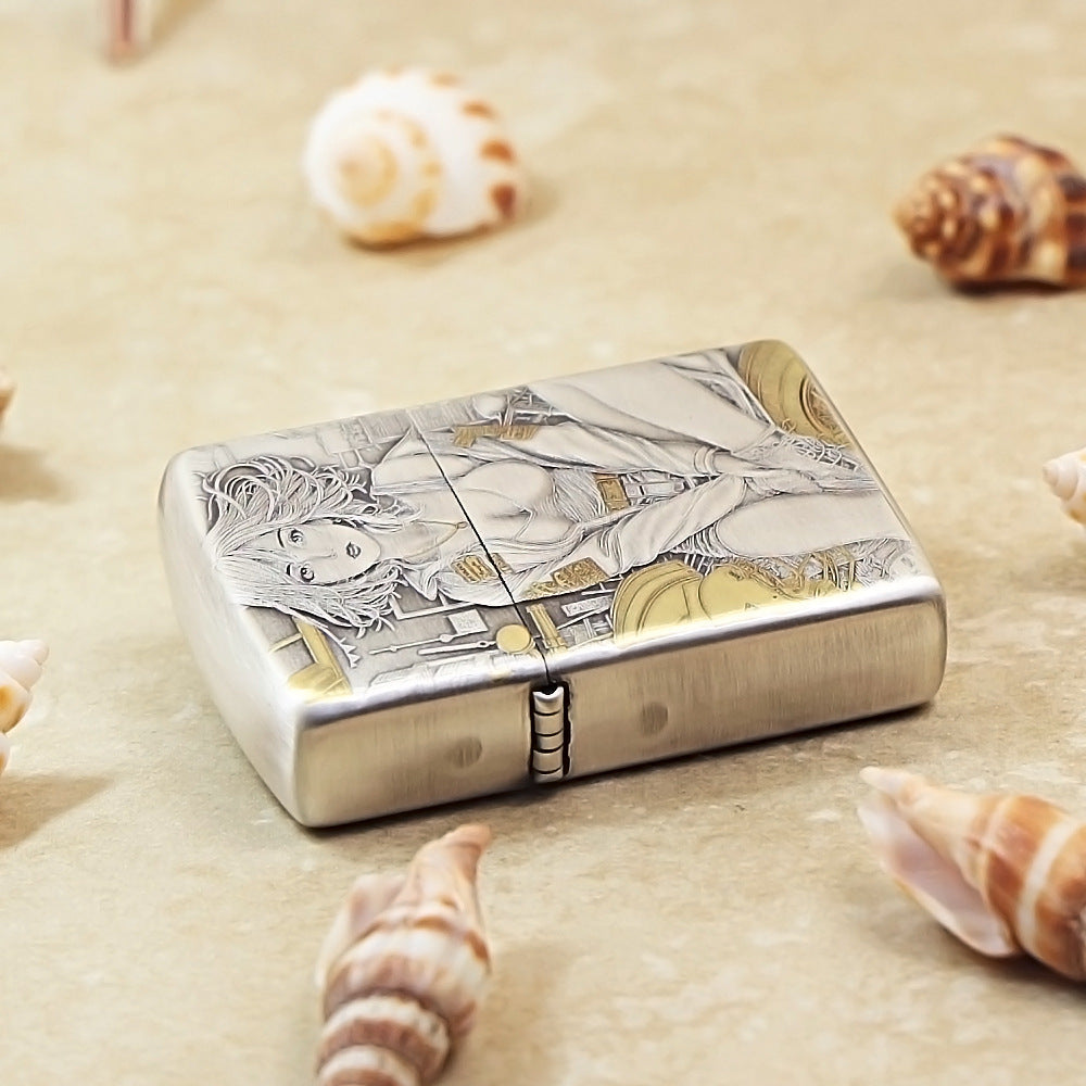 Zippo Vintage Argent Two-Finish 'Motorcycle Girl' - 162-DS67
