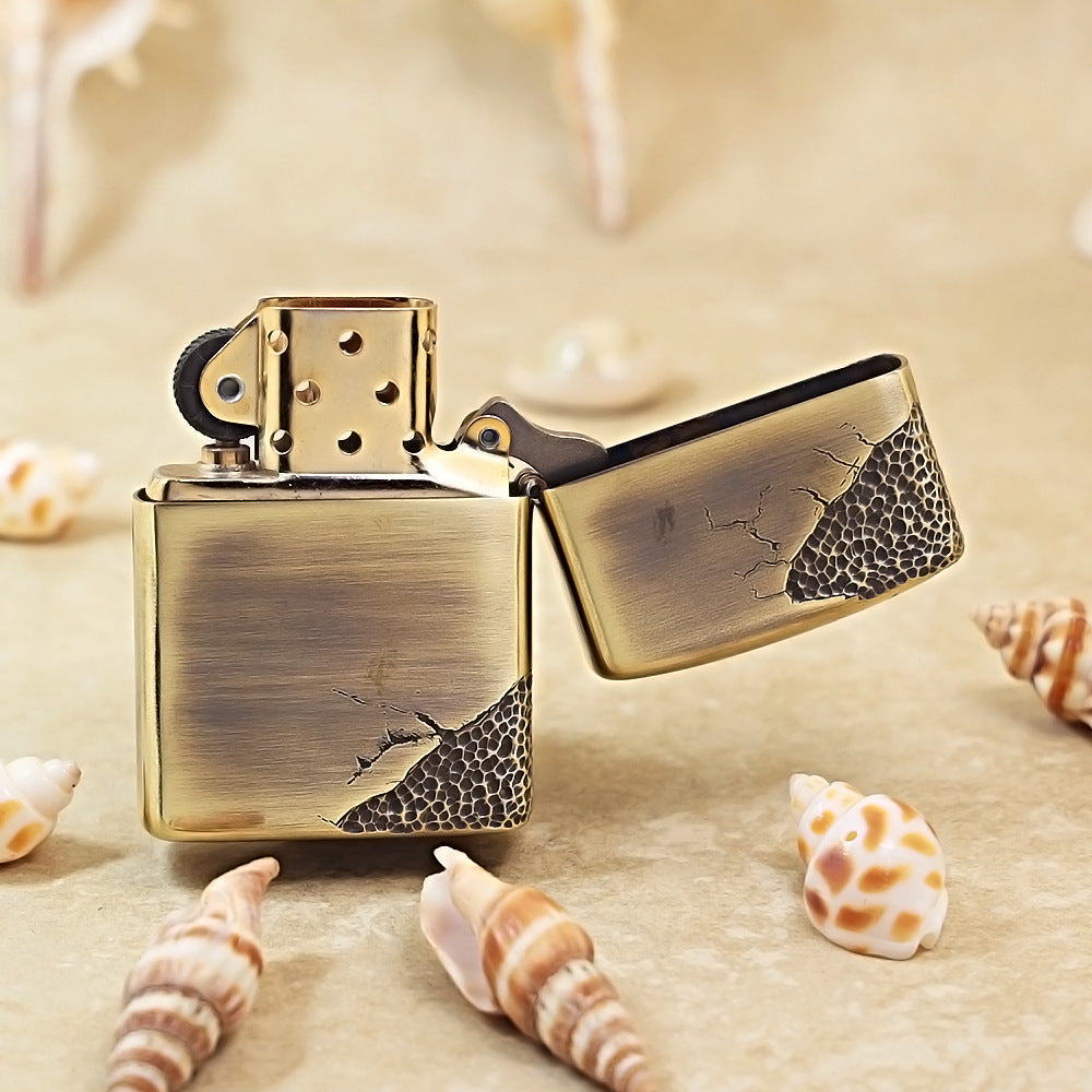 Zippo Heavy-duty Vintage Bronze 'Battle Scarred' - CC12