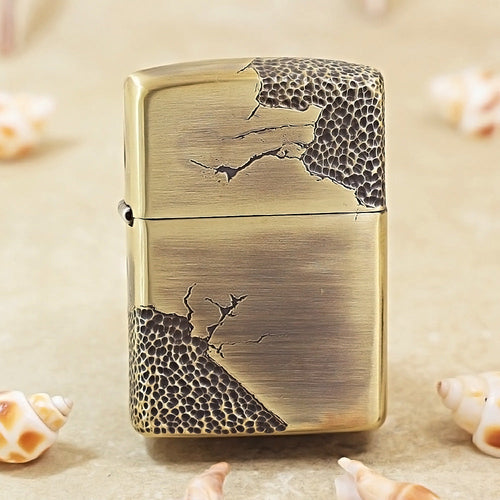 Zippo Heavy-duty Vintage Bronze 'Battle Scarred' - CC12