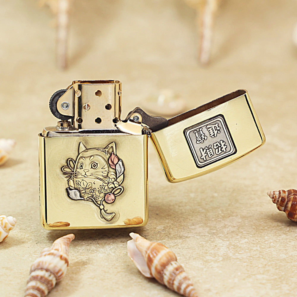 Zippo Heavy-duty Vintage Bronze 'Maneki-Neko Fortune Cat' - CC25