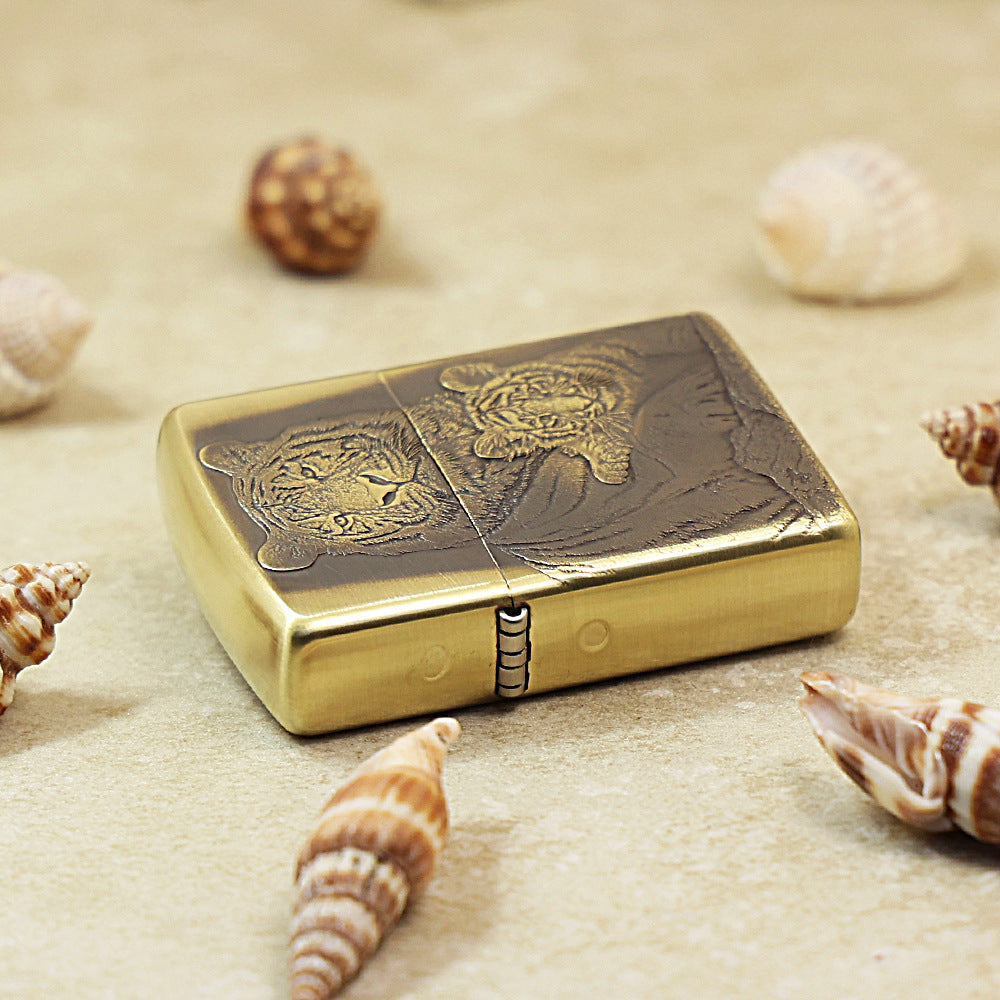 Zippo Heavy-duty Vintage Bronze Mother and Cub Tigers - CC102