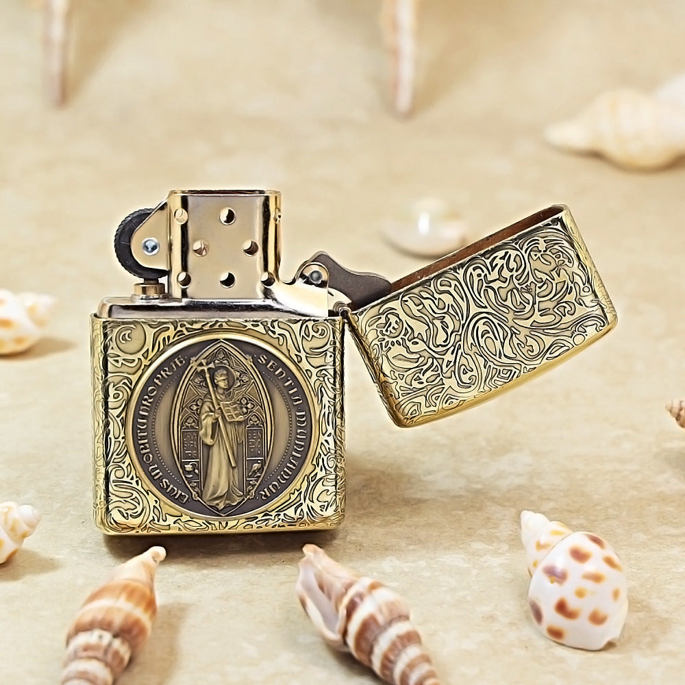 Zippo Heavy-duty Vintage Bronze 'Saint Benedict Medal' - CC03