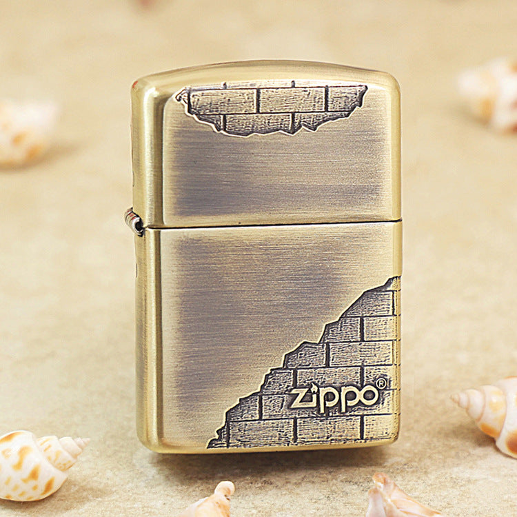 Zippo Heavy-duty Vintage Bronze with 'Breaking Wall' Engraving - JP41
