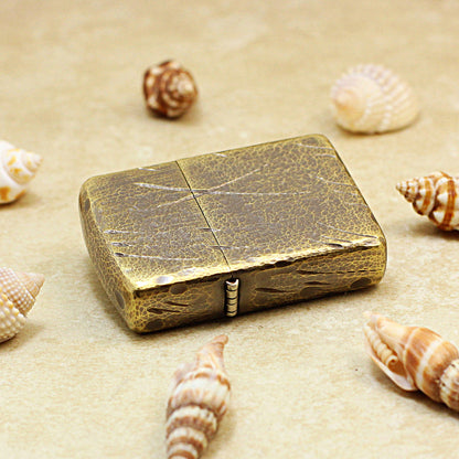 Zippo Heavy-duty Solid Bronze 'Knife Scars' - CC01