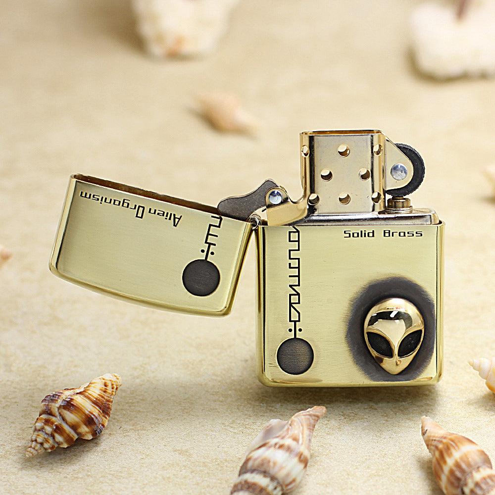 Zippo Premium Shine Bronze Alien Organism Medallion - CC148