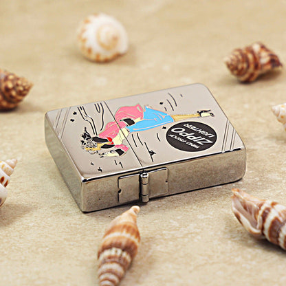 Zippo Argent Hue Decorated Vintage Pin-Up Maiden in the Wind - CS03