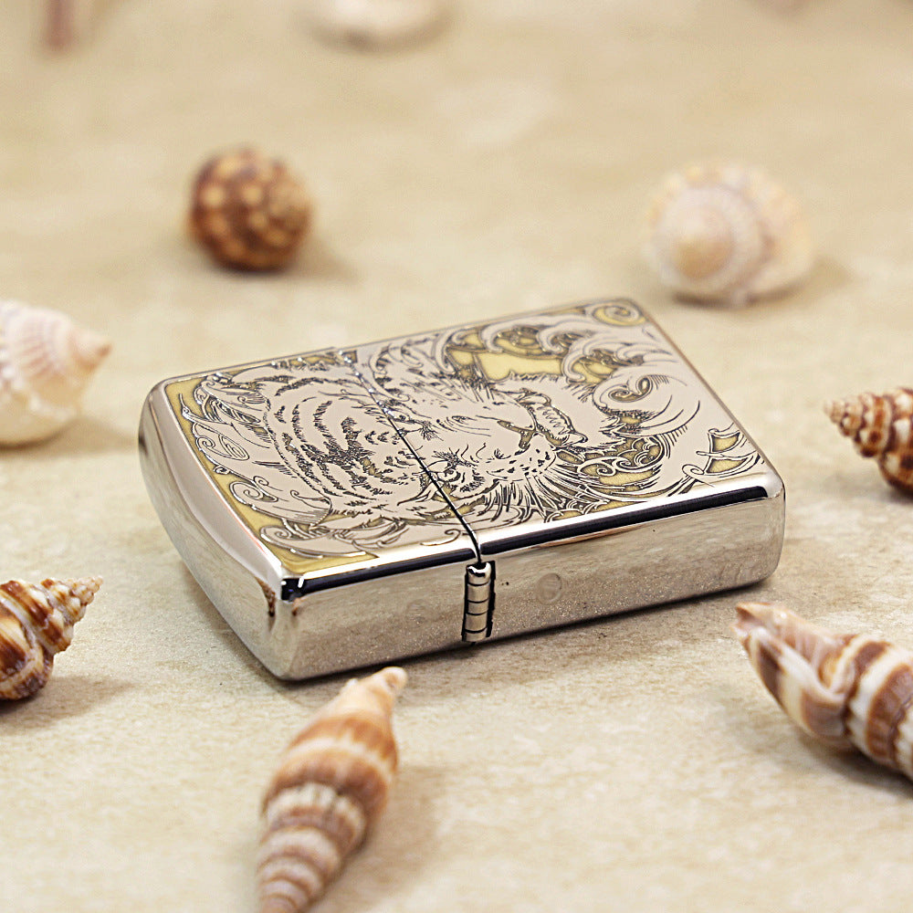Zippo Argent Intricate Engraved Ferocious Tiger Head in Waves - SC31