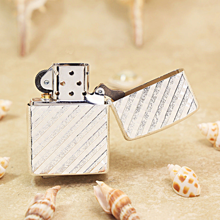 Zippo Argent Diagonal Line Pattern - 162-DS99