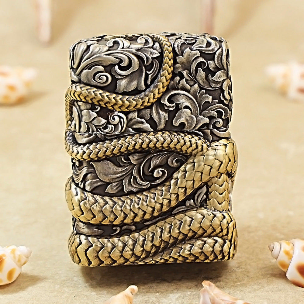 Zippo Vintage Argent Case Wealthy Golden Snake Zodiac Flame - CM107