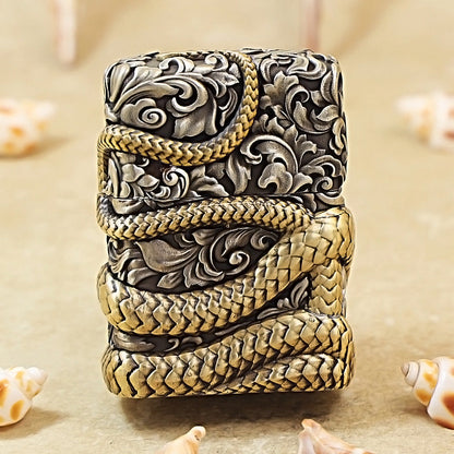 Zippo Vintage Argent Case Wealthy Golden Snake Zodiac Flame - CM107