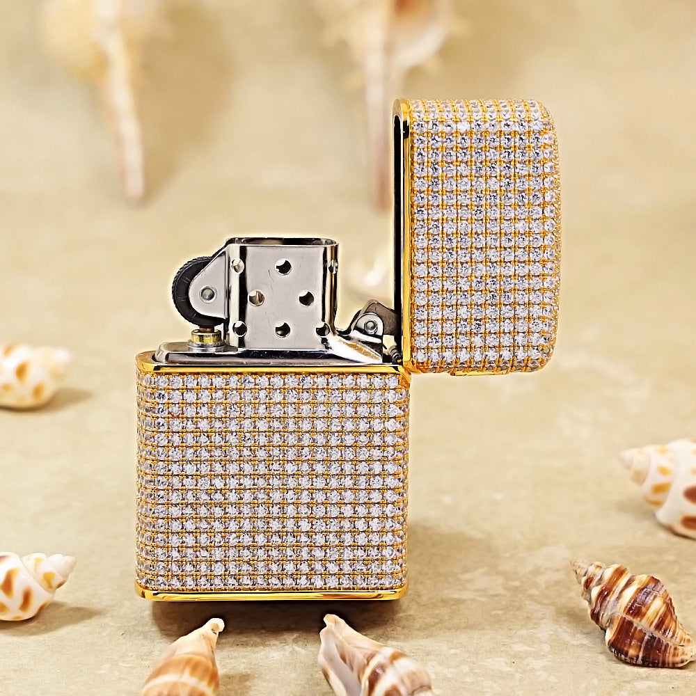 Zippo Gold Complete Crystal Pavé "Zi" Medallion Case Flame - CM103