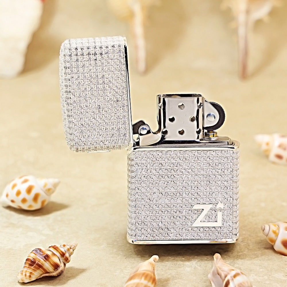 Zippo Premium-Shine Argent Complete Crystal Pavé "Zi" Medallion Case Flame - CM102