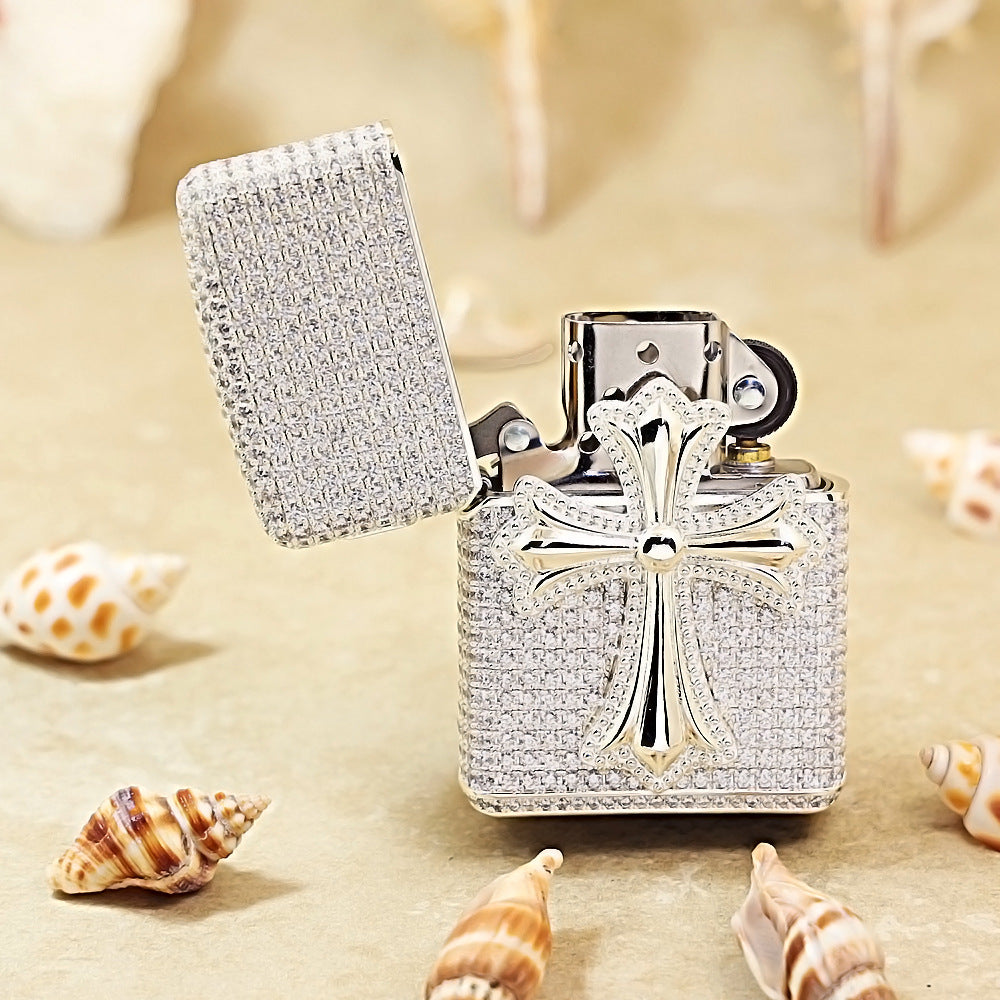 Zippo Argent Complete Crystal Pavé Gothic Crucifix Medallion Case Flame - CM111