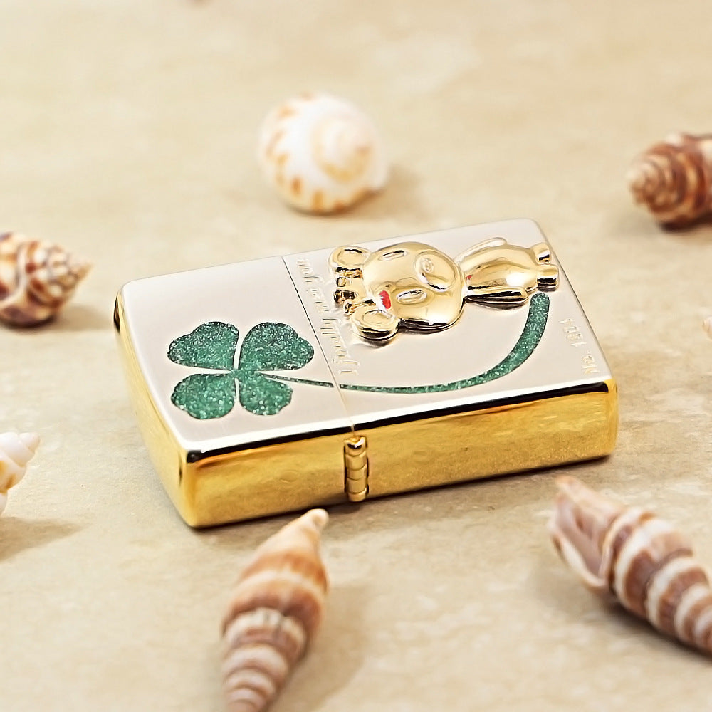 Zippo Two-Finish Gold and Argent I Finally Met You Clover Bear - JP74 - JP94