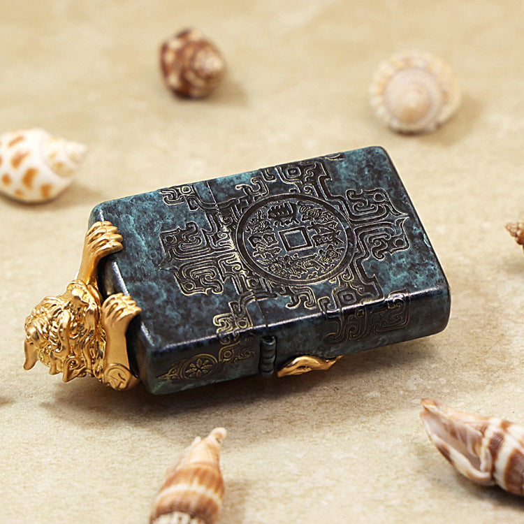 Zippo Vintage Green Patina 'Pixiu Emblem' - DS147