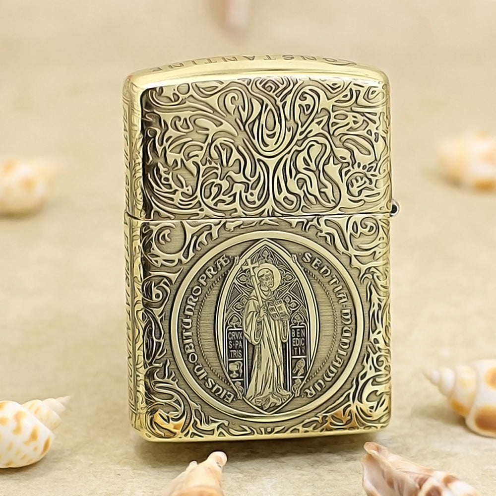 Zippo Heavy-duty Vintage Bronze 'Saint Benedict Medal' - CC03