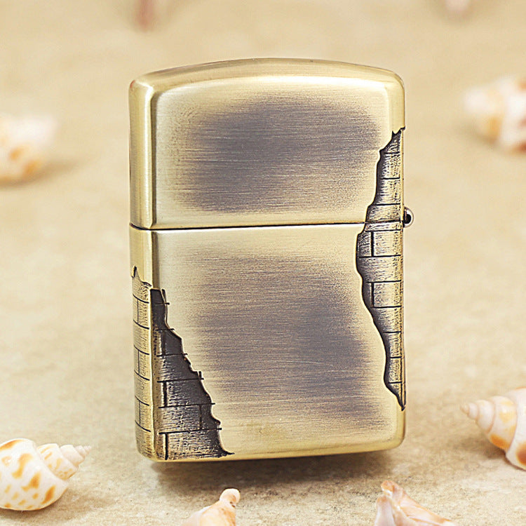 Zippo Heavy-duty Vintage Bronze with 'Breaking Wall' Engraving - JP41