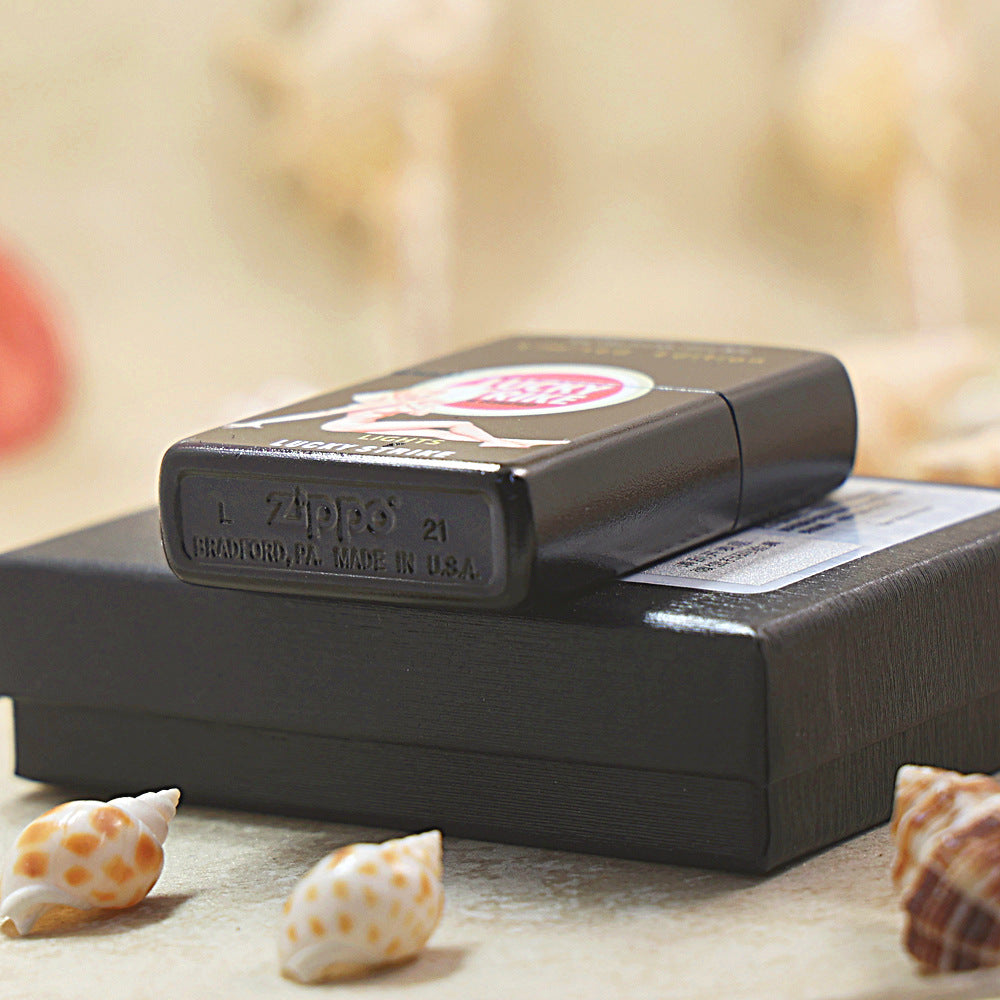 Zippo Obsidian Matte Hue Decorated Lucky Strike Pin-Up Maiden - CS19